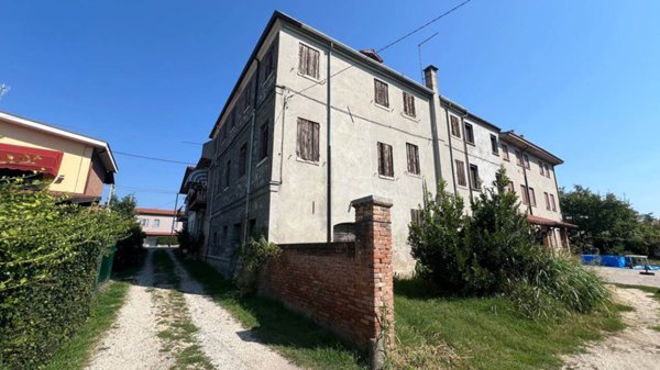 casa indipendente in vendita a Stanghella