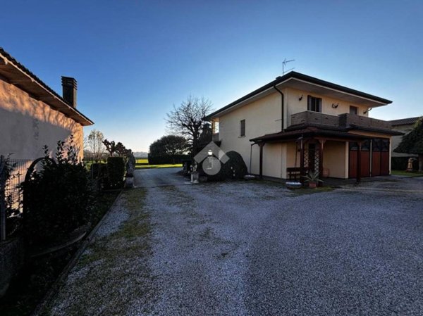 casa indipendente in vendita a Stanghella