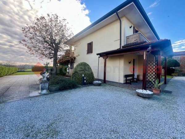 casa indipendente in vendita a Stanghella