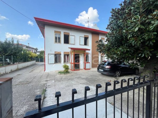 casa indipendente in vendita a Stanghella