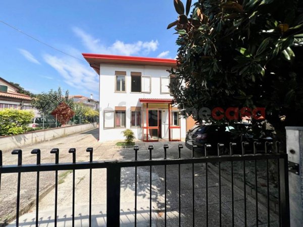 casa indipendente in vendita a Stanghella