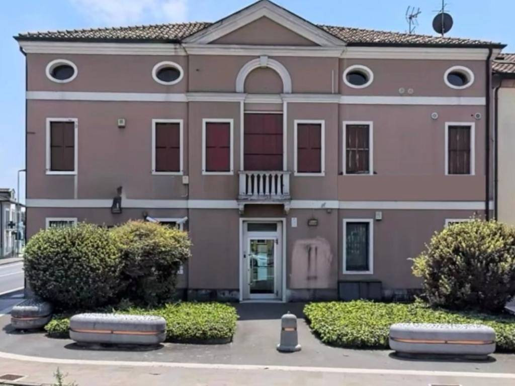 negozio in vendita a Stanghella