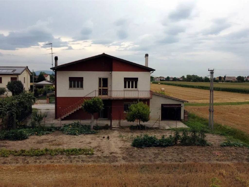 casa indipendente in vendita a Stanghella