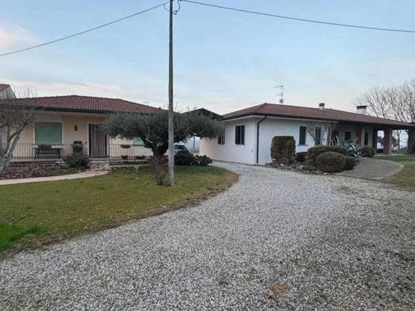 casa indipendente in vendita a Stanghella
