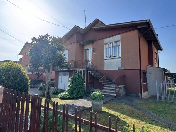 casa indipendente in vendita a Stanghella