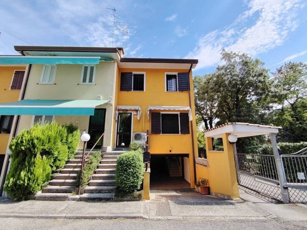casa indipendente in vendita a Stanghella