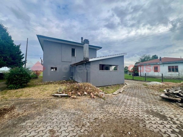 casa indipendente in vendita a Stanghella
