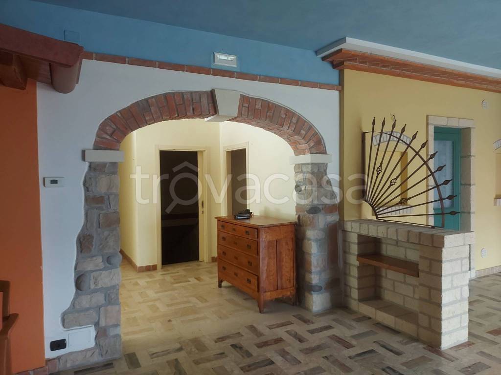 negozio in vendita a Teolo