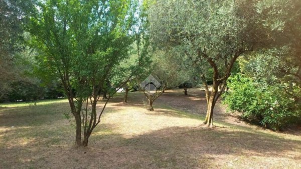 terreno edificabile in vendita a Teolo in zona Villa