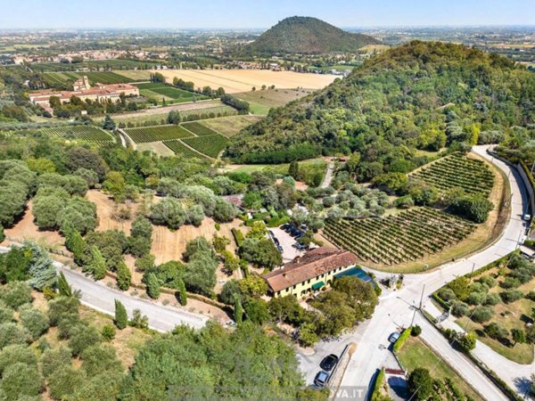 villa in vendita a Teolo in zona Villa