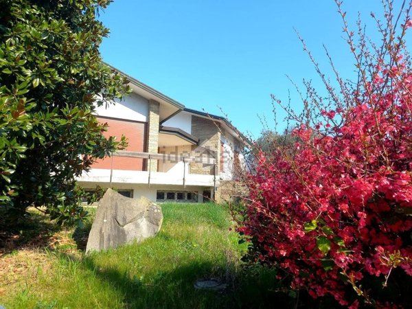 casa indipendente in vendita a Teolo in zona Tramonte