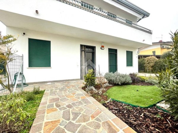 casa indipendente in vendita a Teolo in zona Villa