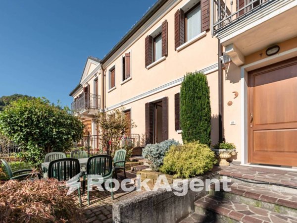 casa indipendente in vendita a Teolo in zona Villa