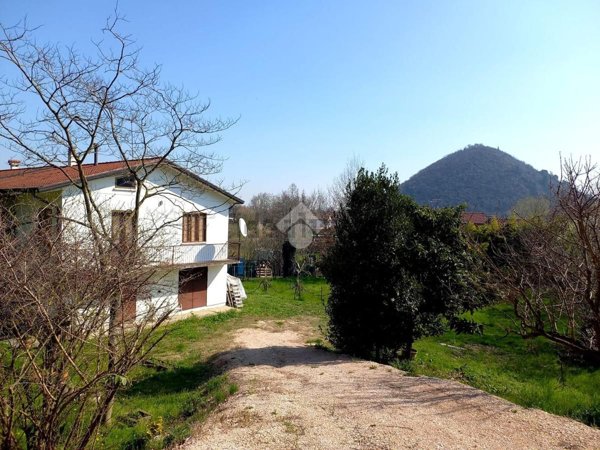 casa indipendente in vendita a Teolo in zona Tramonte