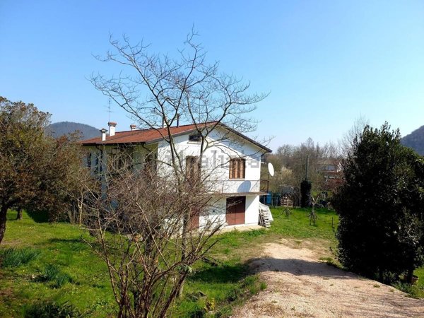 casa indipendente in vendita a Teolo in zona Tramonte