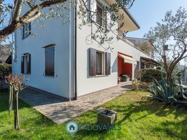 casa indipendente in vendita a Teolo in zona Villa