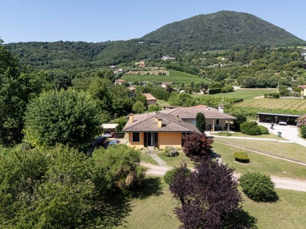 casa indipendente in vendita a Teolo in zona Treponti