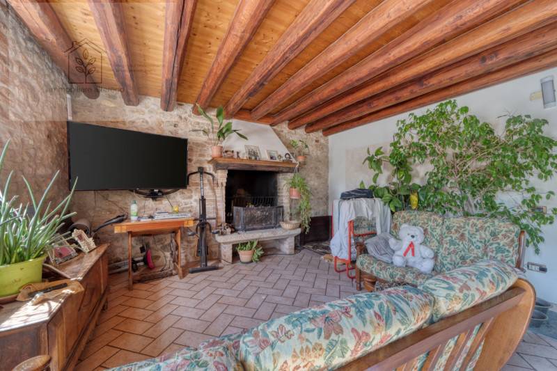casa indipendente in vendita a Teolo in zona Villa