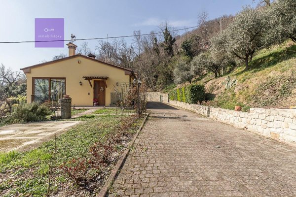 casa indipendente in vendita a Teolo in zona Villa