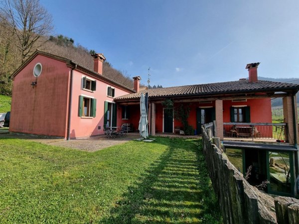 casa indipendente in vendita a Teolo in zona Castelnuovo