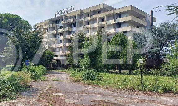 negozio in vendita a Teolo