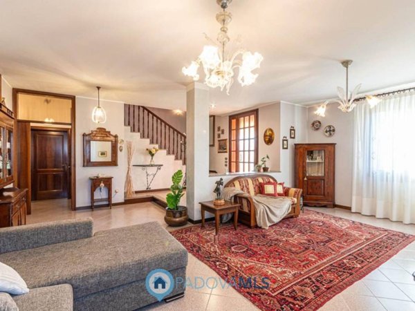casa indipendente in vendita a Teolo in zona Villa