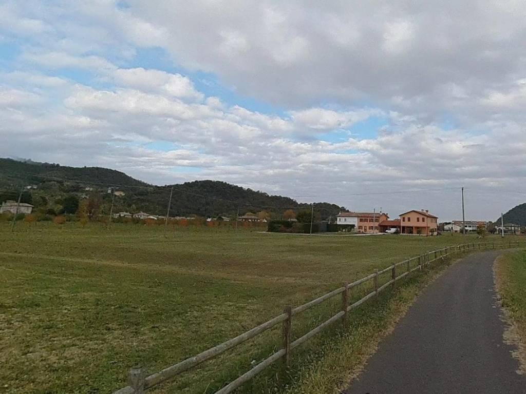 terreno agricolo in vendita a Teolo in zona Tramonte