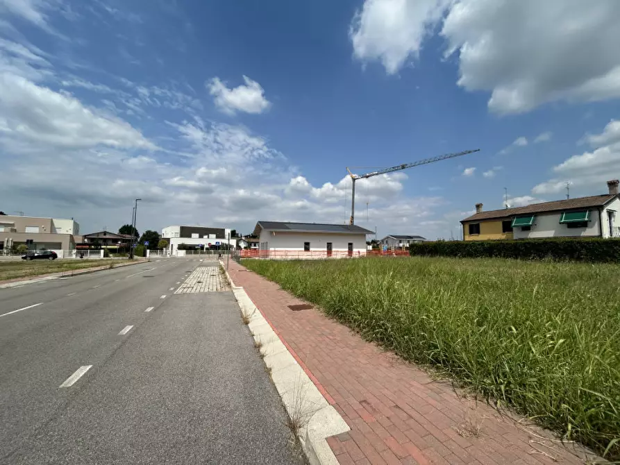 terreno edificabile in vendita a Teolo in zona Treponti