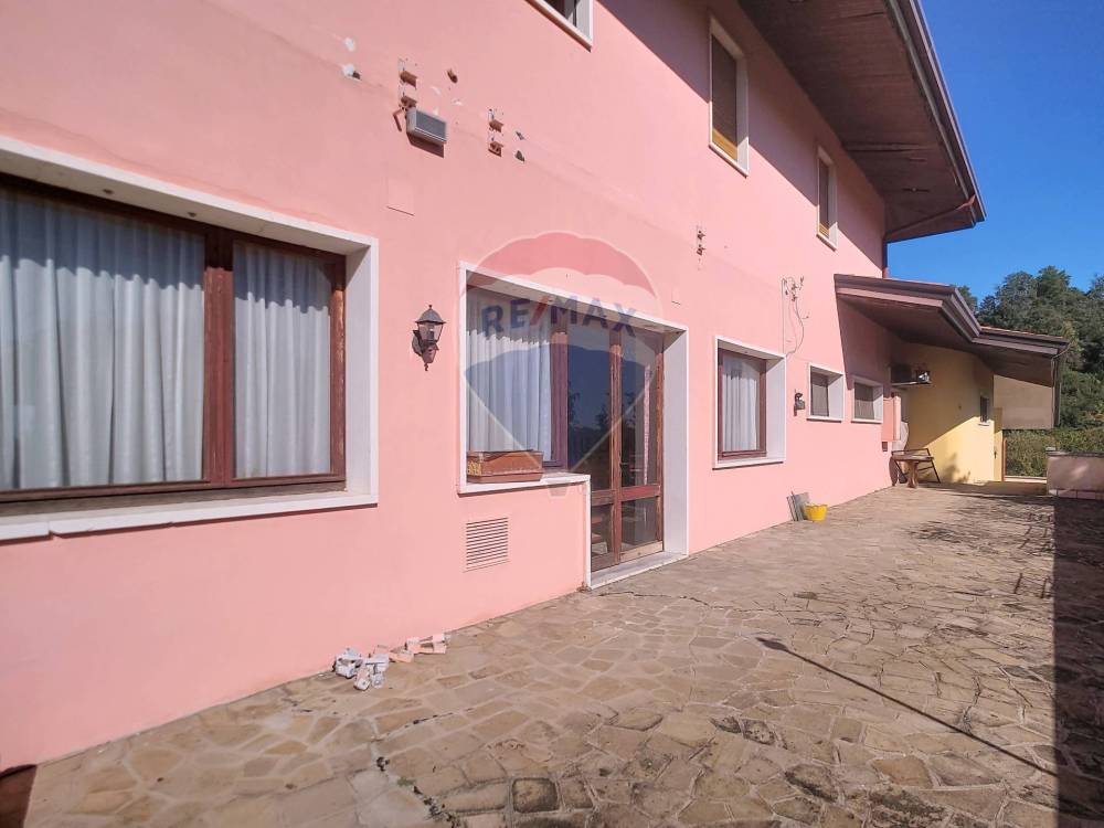 negozio in vendita a Teolo