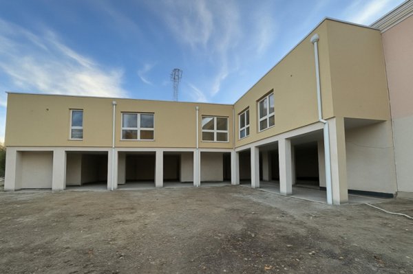 negozio in vendita a Teolo in zona Bresseo