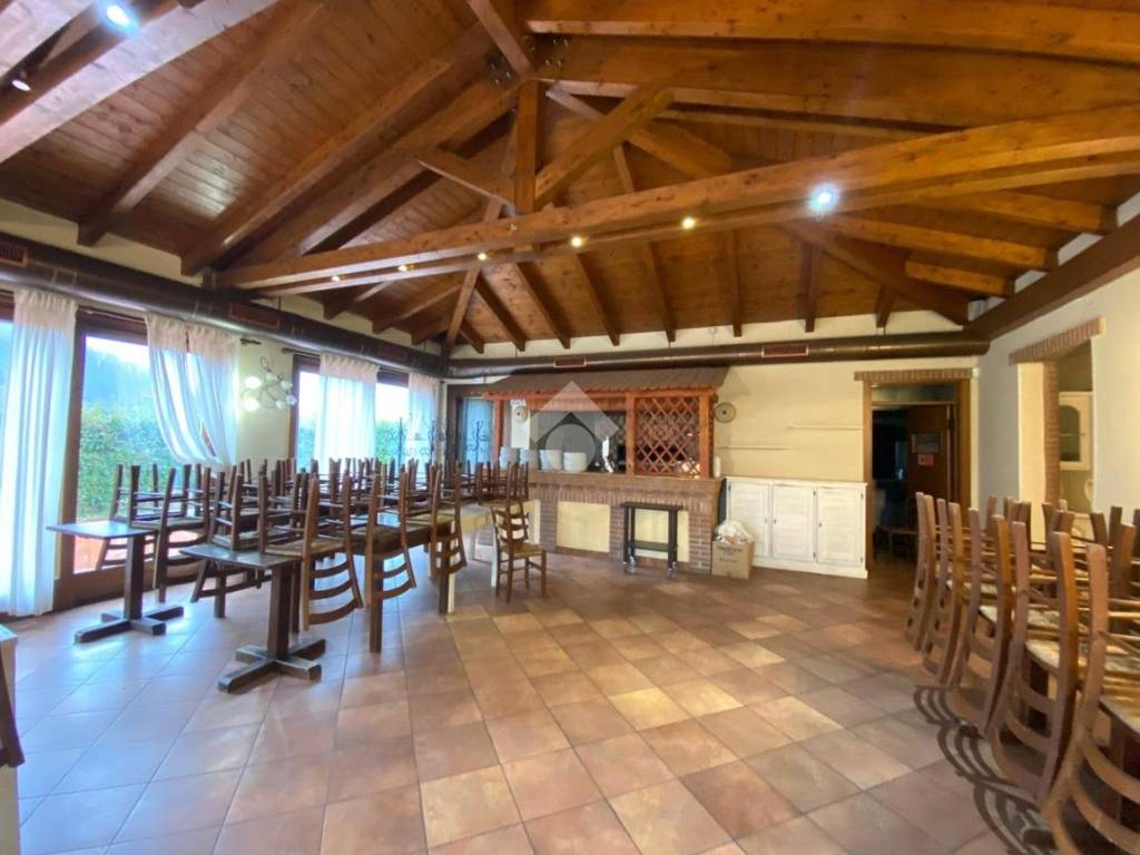 negozio in vendita a Teolo in zona Treponti