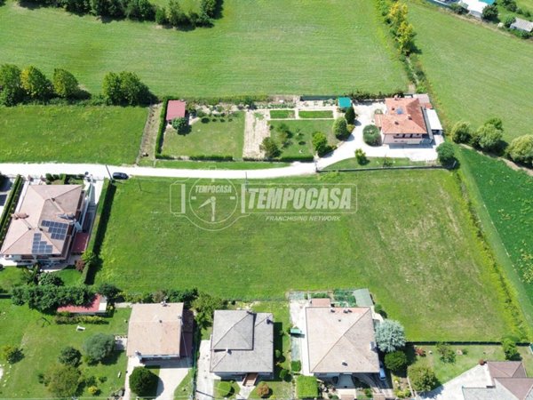terreno edificabile in vendita a Teolo in zona Villa