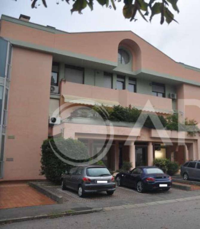 ufficio in vendita a Teolo