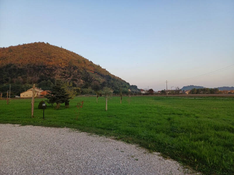 terreno agricolo in vendita a Teolo in zona Tramonte