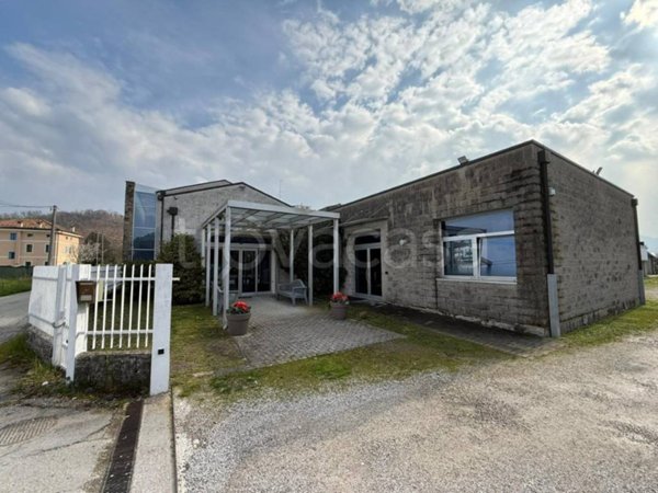 negozio in vendita a Teolo in zona Treponti