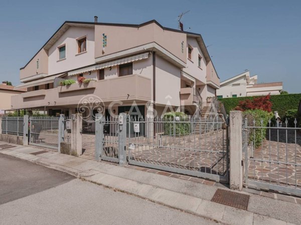 casa indipendente in vendita a Teolo in zona Villa