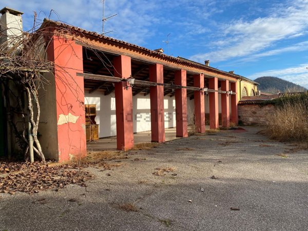 casale in vendita a Teolo in zona Tramonte