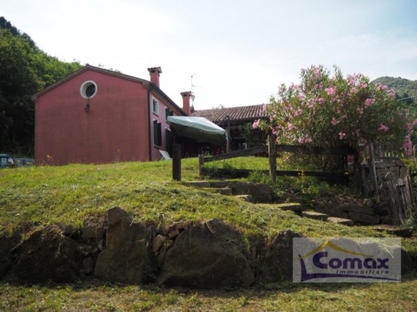 casa indipendente in vendita a Teolo in zona Castelnuovo