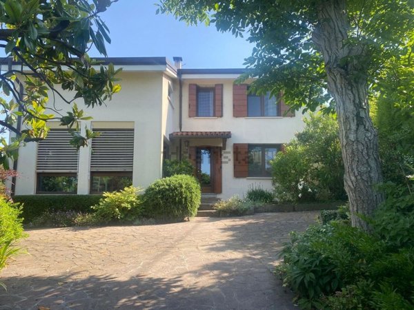 casa indipendente in vendita a Teolo in zona Castelnuovo