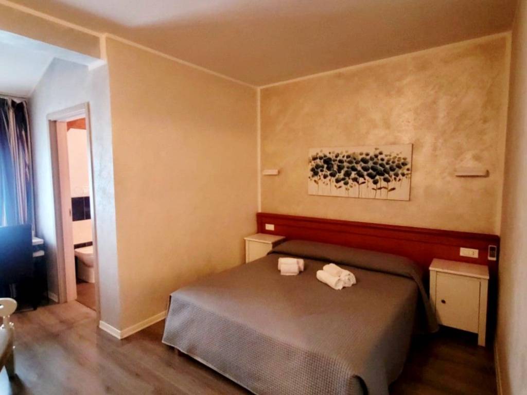 negozio in vendita a Teolo in zona Tramonte
