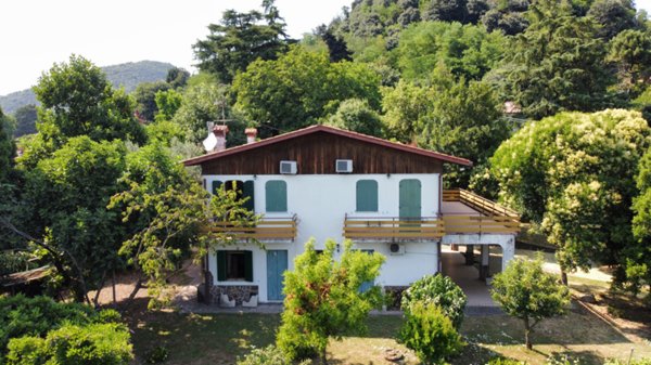 casa indipendente in vendita a Teolo