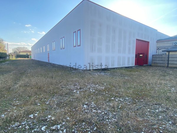 terreno edificabile in vendita a Tombolo