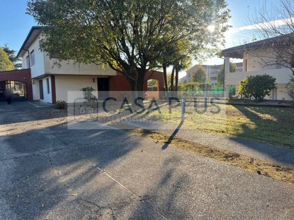 casa indipendente in vendita a Tombolo