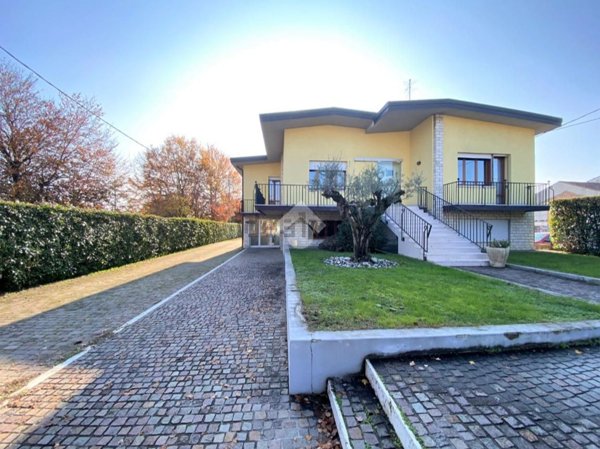 casa indipendente in vendita a Tombolo