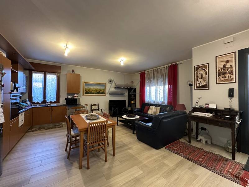 casa indipendente in vendita a Tombolo in zona Onara