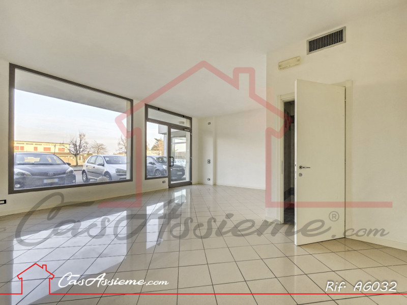 negozio in vendita a Tombolo