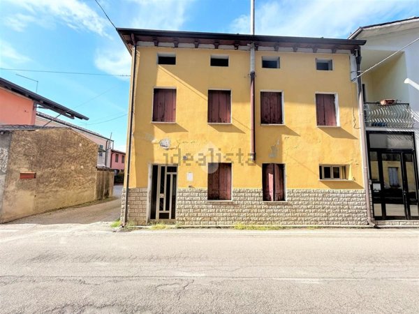 casa indipendente in vendita a Tombolo