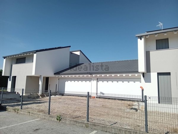 casa indipendente in vendita a Tombolo
