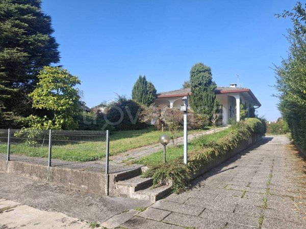 casa indipendente in vendita a Tombolo
