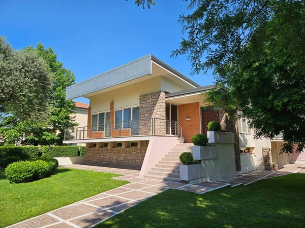 casa indipendente in vendita a Tombolo